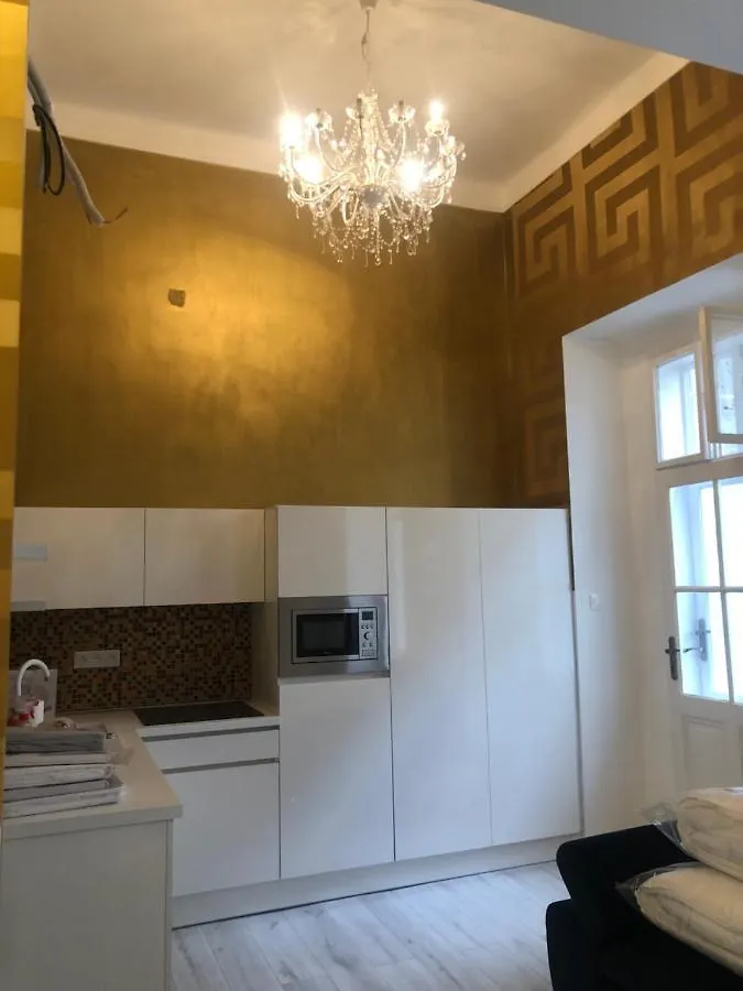 Sas Street Luxory Apartment Budapest