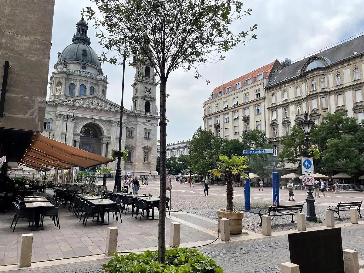 Sas Street Luxory Apartment Budapest 0*,  Ungern